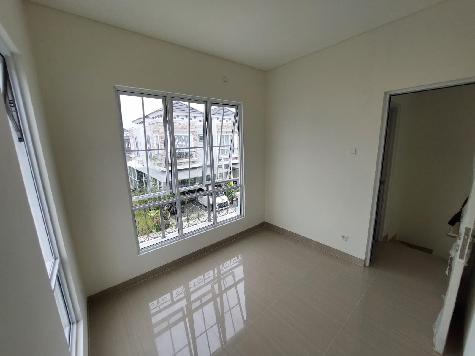 DiSewakan Rumah di Monaco Jababeka Cikarang